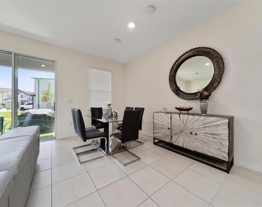 4450 Small Creek Road - Photo Thumbnail 8