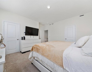 4450 Small Creek Road - Photo Thumbnail 12