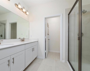 4450 Small Creek Road - Photo Thumbnail 14