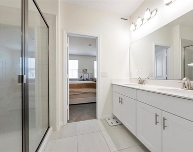 4450 Small Creek Road - Photo Thumbnail 13