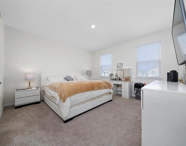 4450 Small Creek Road - Photo Thumbnail 11