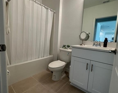 5656 Costa Blanca Way - Photo Thumbnail 11