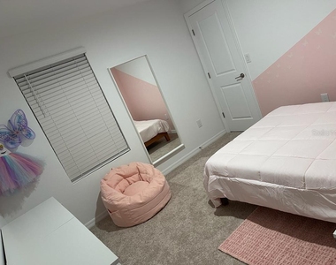 5656 Costa Blanca Way - Photo Thumbnail 10