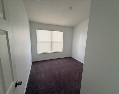 642 Captiva Circle - Photo Thumbnail 6
