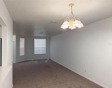 642 Captiva Circle - Photo Thumbnail 3