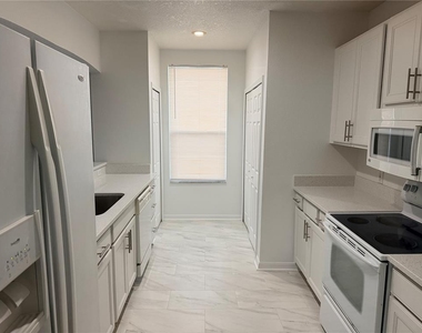 642 Captiva Circle - Photo Thumbnail 1
