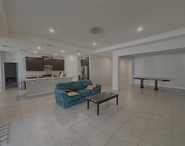 8288 Sw 59th Avenue - Photo Thumbnail 3