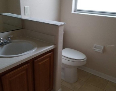 19551 Glen Elm Way - Photo Thumbnail 11