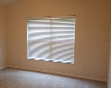 19551 Glen Elm Way - Photo Thumbnail 9