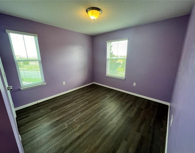 8176 Wood Sage Drive - Photo Thumbnail 25