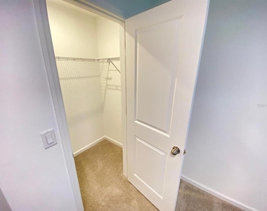 9076 Ocean Tide Way - Photo Thumbnail 18