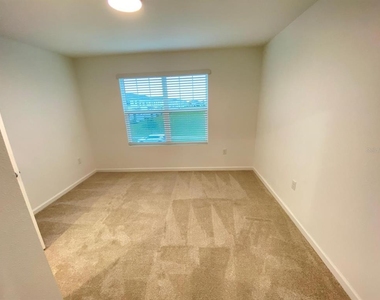 9076 Ocean Tide Way - Photo Thumbnail 16