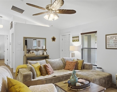 21635 Sw 82nd Loop - Photo Thumbnail 5