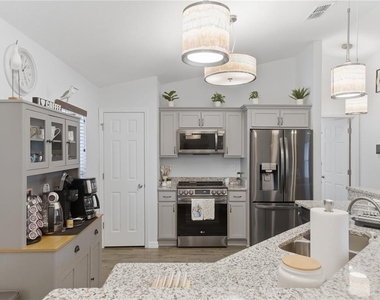 21635 Sw 82nd Loop - Photo Thumbnail 7