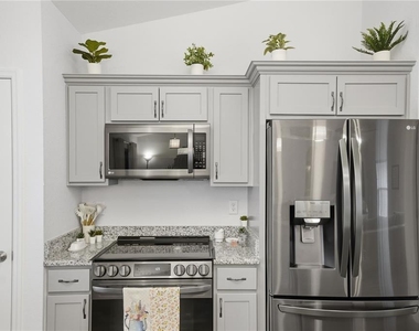 21635 Sw 82nd Loop - Photo Thumbnail 9
