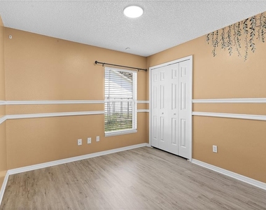 40045 Palm Street - Photo Thumbnail 11