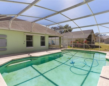 40045 Palm Street - Photo Thumbnail 15