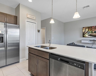 1401 Captiva Cove - Photo Thumbnail 9