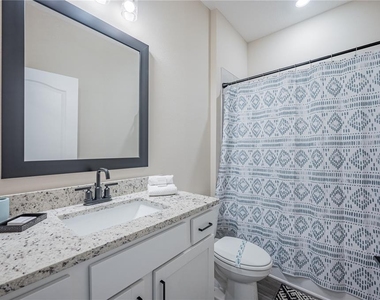 7753 Somersworth Drive - Photo Thumbnail 14