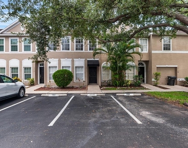 10114 Farmingdale Place - Photo Thumbnail 10