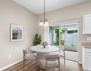 10114 Farmingdale Place - Photo Thumbnail 2