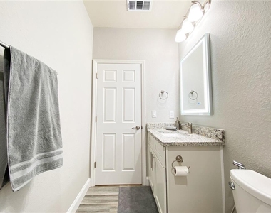 103 Vista Verdi Circle - Photo Thumbnail 24