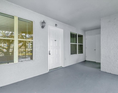 2405 Northlake Drive - Photo Thumbnail 13
