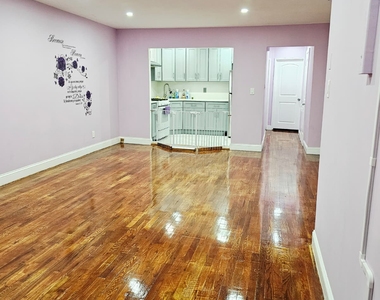 Spacious 2 BR Apartment in East 107th Street, Brooklyn - Photo Thumbnail 2