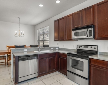 5808 Hidden Falls Lane - Photo Thumbnail 11