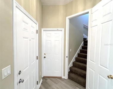 20 Regis Lane - Photo Thumbnail 26
