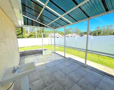 20 Regis Lane - Photo Thumbnail 35