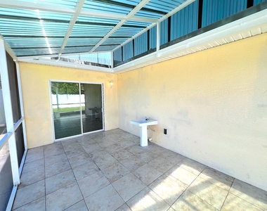 20 Regis Lane - Photo Thumbnail 37