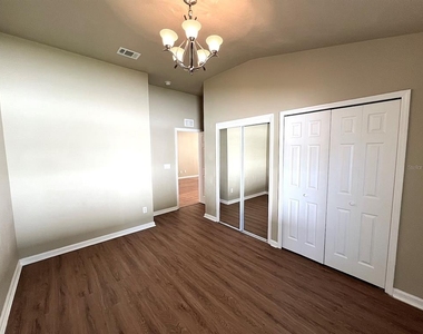 20 Regis Lane - Photo Thumbnail 22