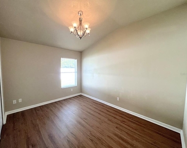 20 Regis Lane - Photo Thumbnail 21