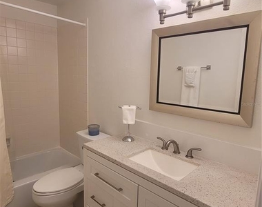 3360 S Osprey Avenue - Photo Thumbnail 15