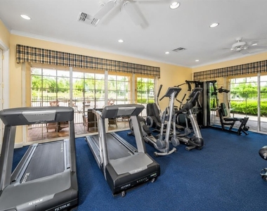 8361 Miramar Way - Photo Thumbnail 15