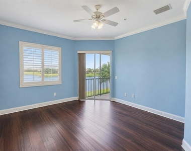 8361 Miramar Way - Photo Thumbnail 7