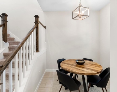 2312 Starwood Court - Photo Thumbnail 11