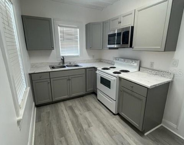 2118 5th Street - Photo Thumbnail 5