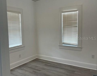 2118 5th Street - Photo Thumbnail 10