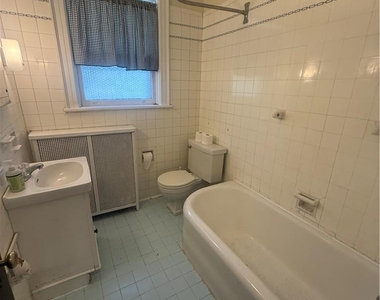 2403 Allen Street - Photo Thumbnail 9