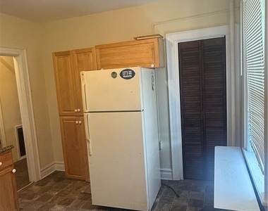 2403 Allen Street - Photo Thumbnail 6