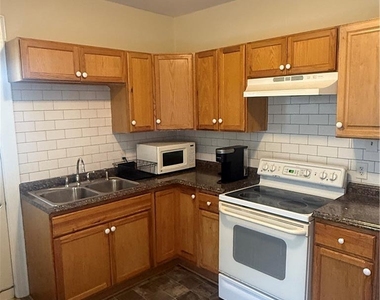 2403 Allen Street - Photo Thumbnail 7