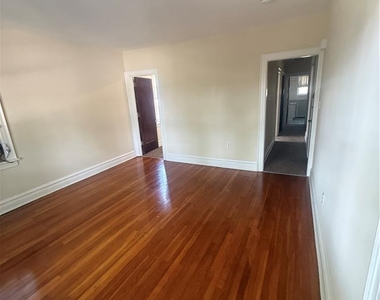 2403 Allen Street - Photo Thumbnail 12