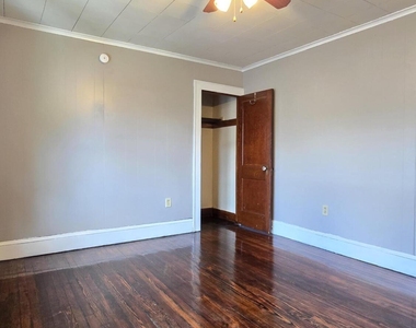 542 Deacon Street - Photo Thumbnail 14