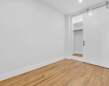 124 East 27th Street - Photo Thumbnail 6