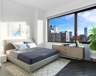 250 E Houston St - Photo Thumbnail 2
