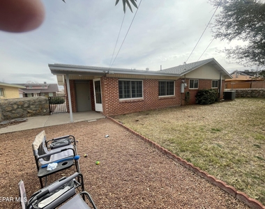 3019 Cork Drive - Photo Thumbnail 2