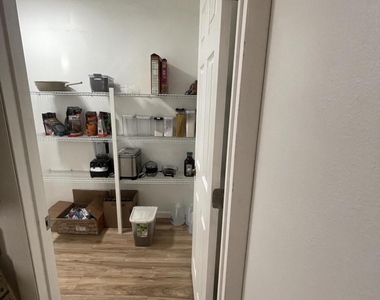 3019 Cork Drive - Photo Thumbnail 5