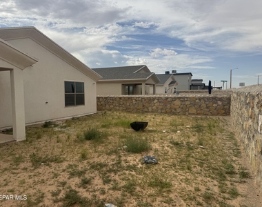 12528 Polo Norte Drive - Photo Thumbnail 28